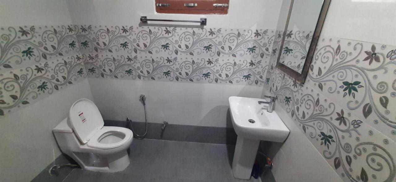 Wanderers Homestay -All Mountain Facing Rooms كالبا المظهر الخارجي الصورة