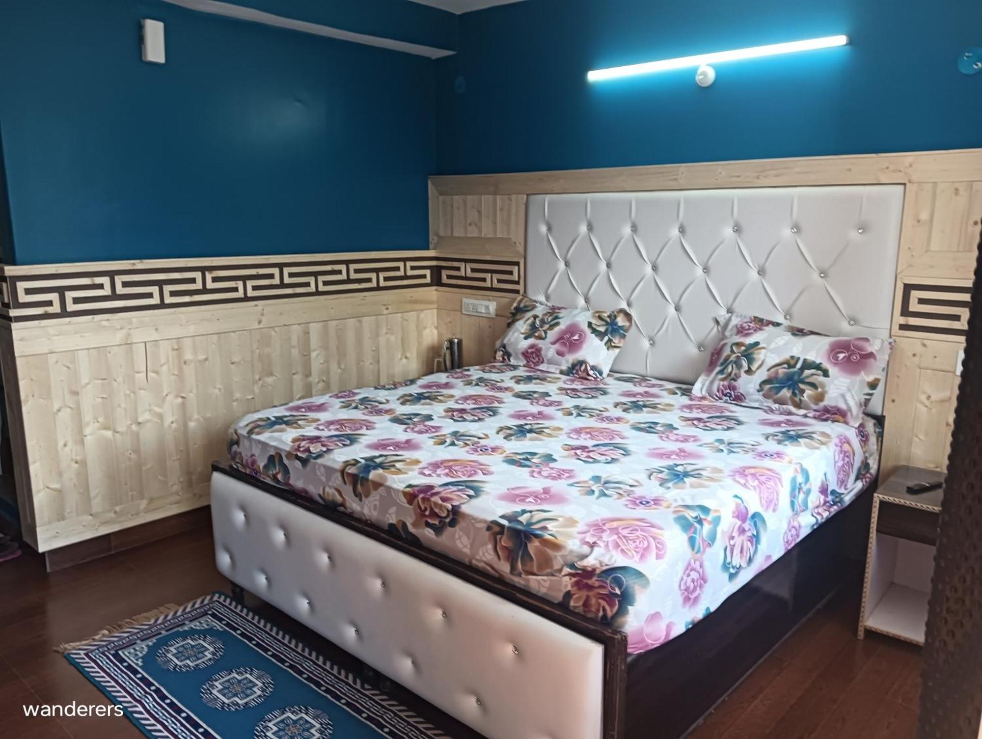 Wanderers Homestay -All Mountain Facing Rooms كالبا المظهر الخارجي الصورة