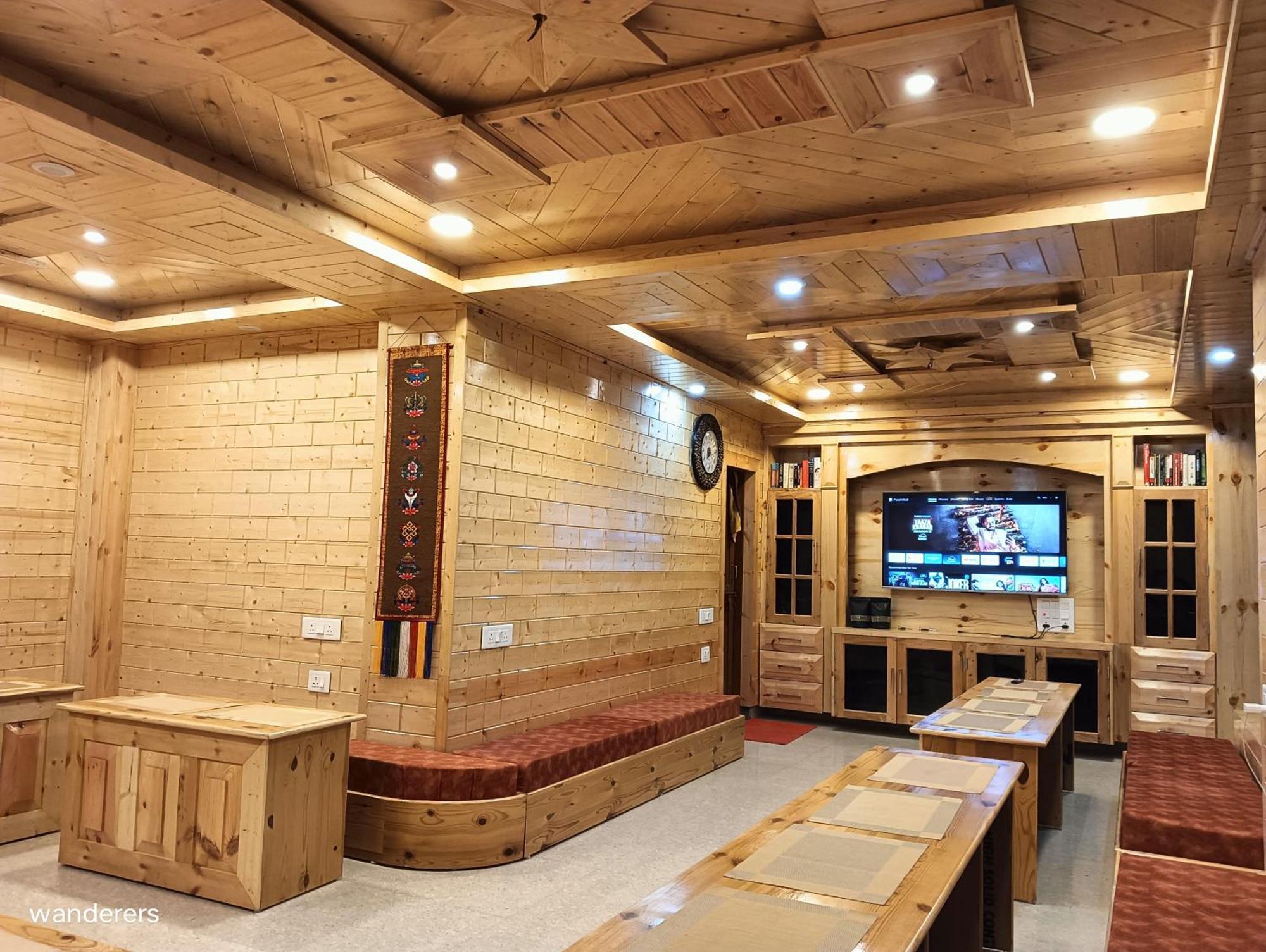 Wanderers Homestay -All Mountain Facing Rooms كالبا المظهر الخارجي الصورة