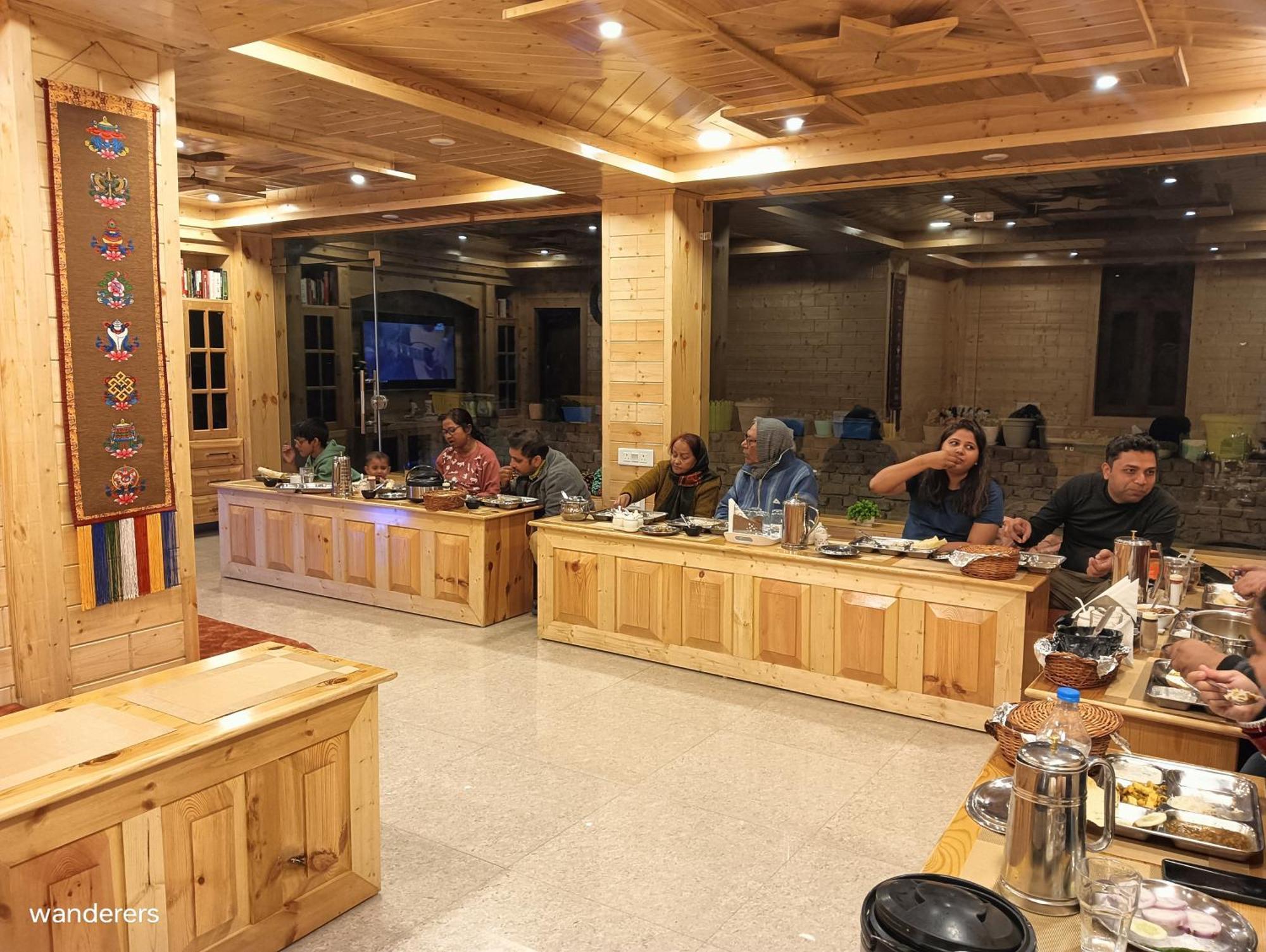 Wanderers Homestay -All Mountain Facing Rooms كالبا المظهر الخارجي الصورة